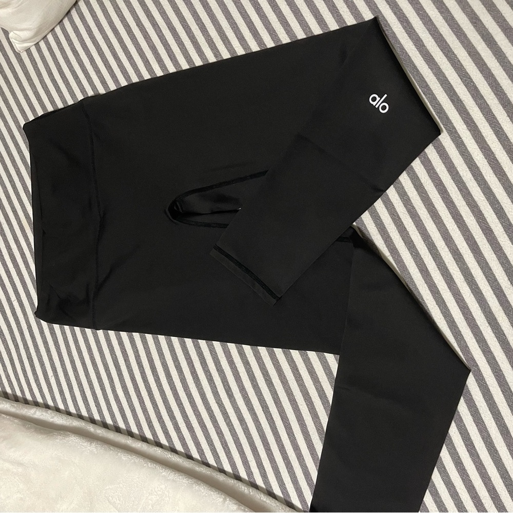 ALO leggings - Picture 4 of 7